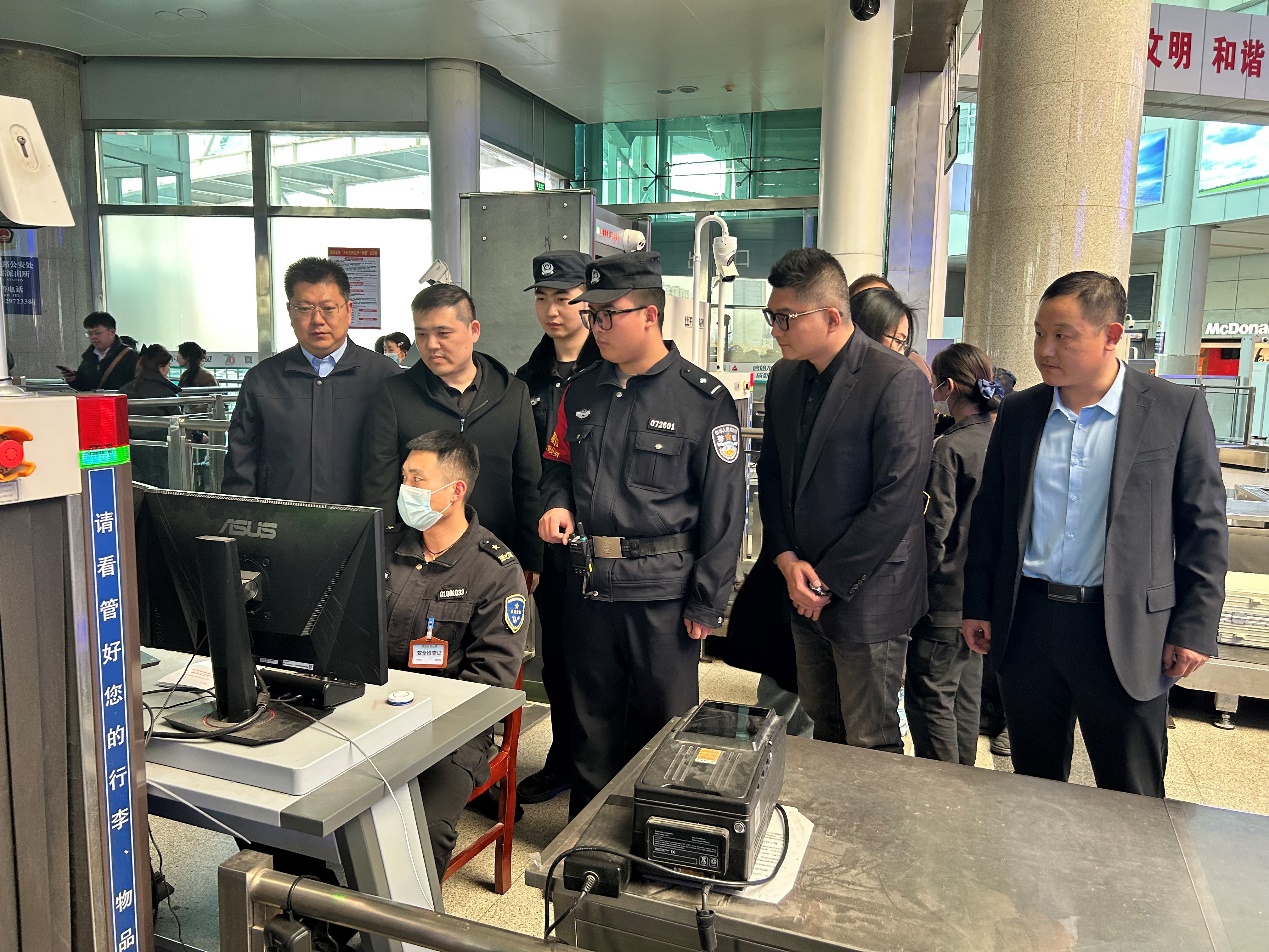 圖為聯(lián)合鐵路公安追蹤涉案物品
