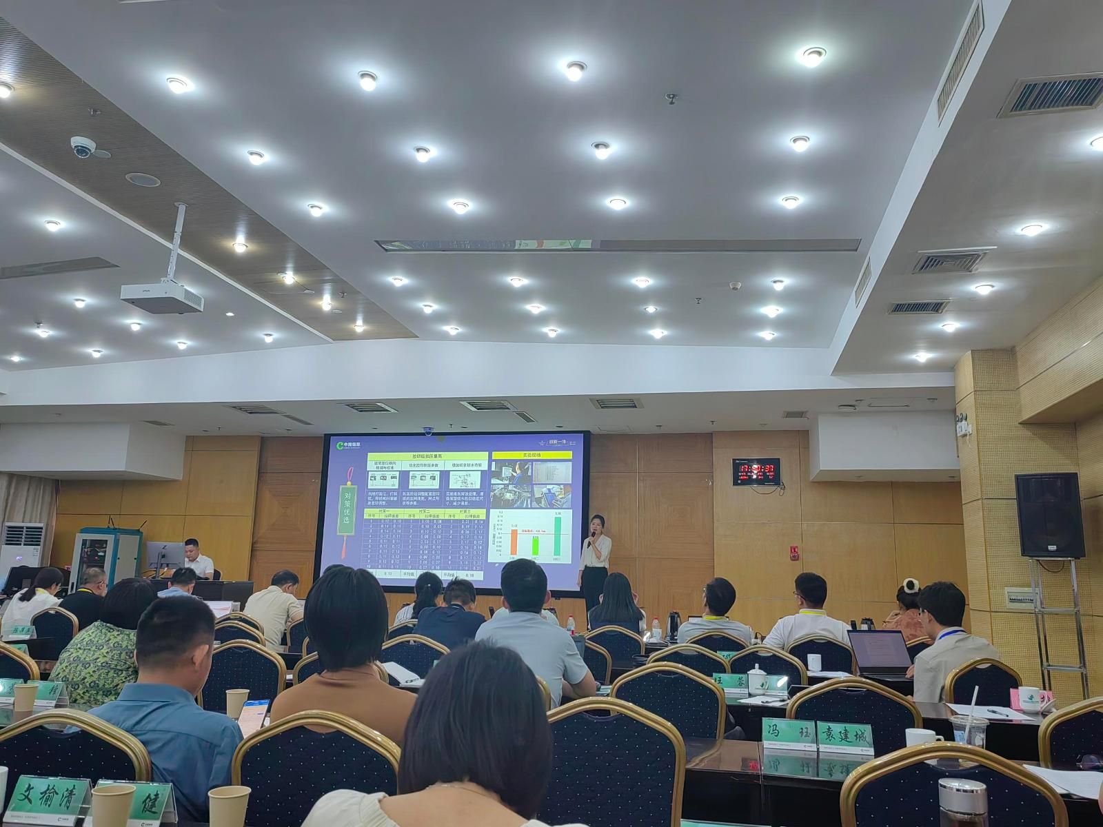 1283249_e5929269-9de8-4d2c-b38b-27e13f47af6f.jpg 1283249_e5929269-9de8-4d2c-b38b-27e13f47af6f.jpg